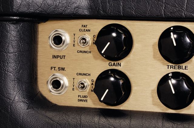 blank The Crunch option delivers superb '80s British rock sounds.